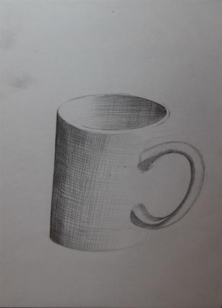 Ein Bleistiftzeichnung einer einfachen weißen Tasse mit Henkel und Schraffurstruktur