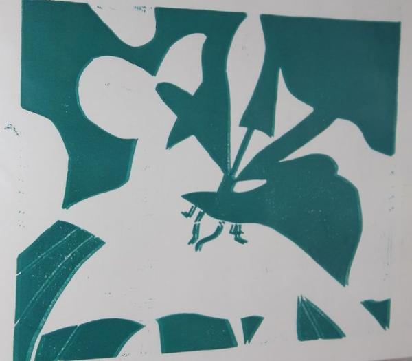 Abstrakte grüne Formen auf weißem Hintergrund mit angedeutetem Schmetterling