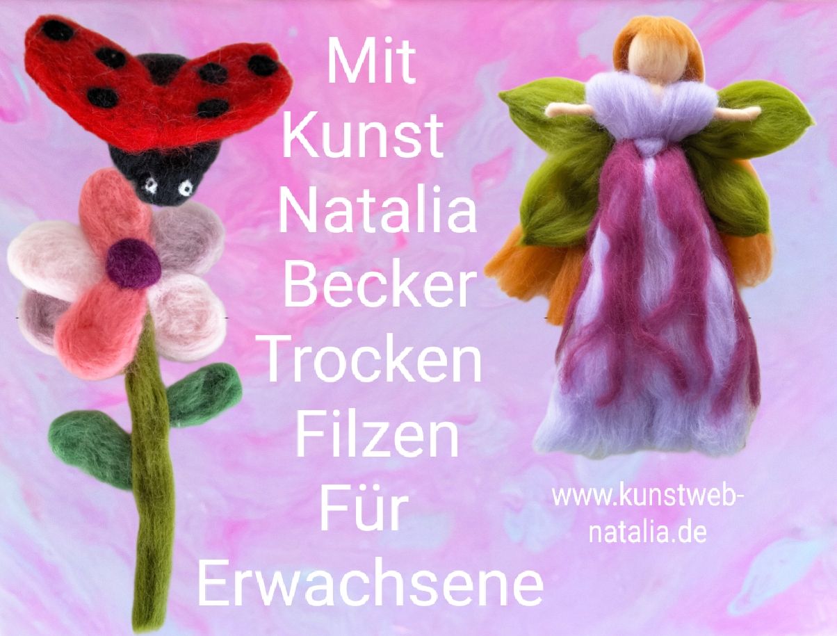 Bunte Filzblume und Fee mit ruhigem Ausdruck auf rosa Hintergrund